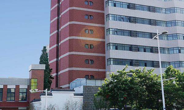 依愛展銷樓房建項目